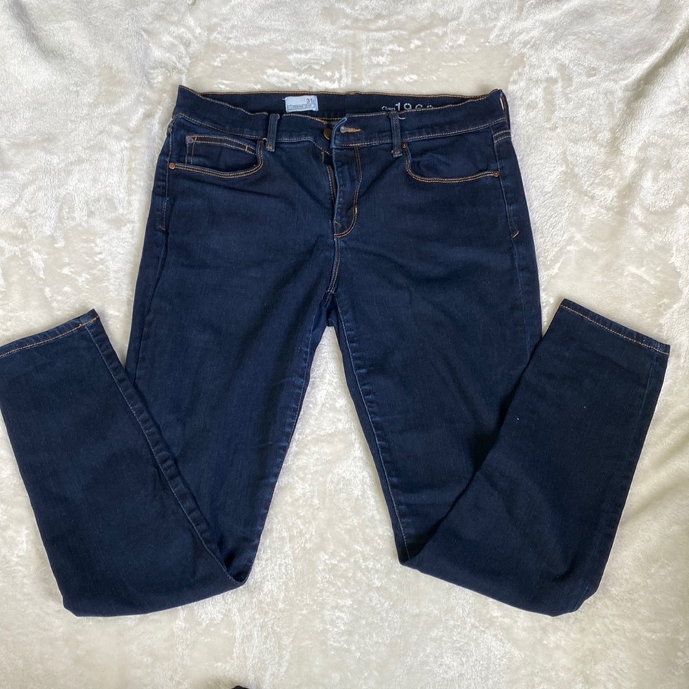 Gap jeans 1969 size 31r legging jean